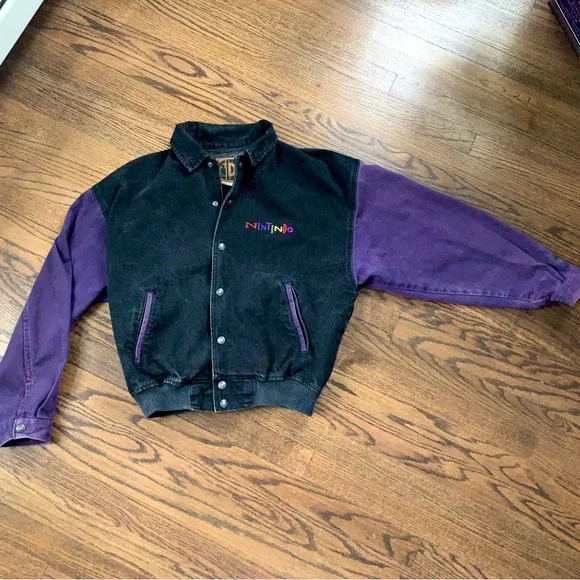 Vintage 90s Nintendo Women's Black and Purple Varsity Jacket - Picture 11 of 16